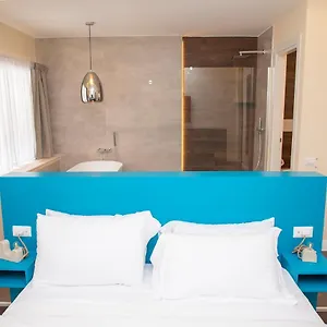 https://south-hands-luxury-rooms.hotels-amalfi.com